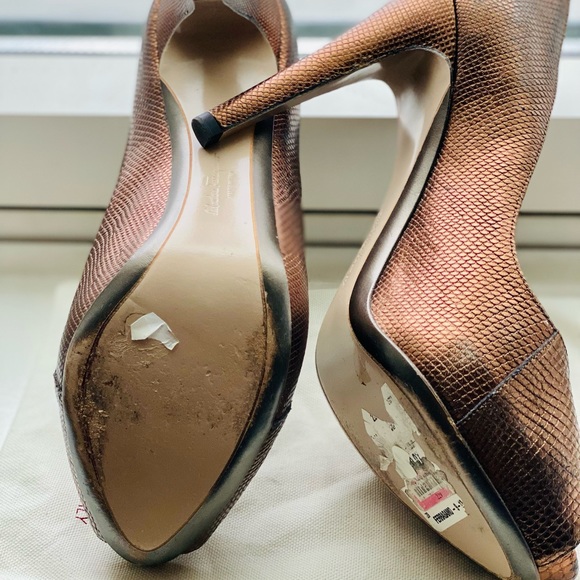 Salvatore Ferragamo - Peep Toe Platform Pump Heels Metallic Brown 8b - Picture 15 of 16